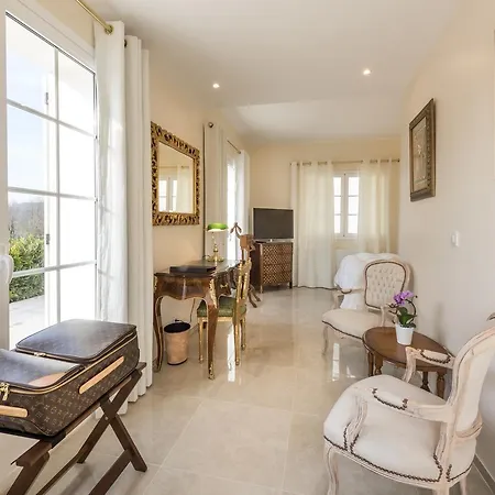 Bed & Breakfast Domaine Du Bois Des Anges 5*
