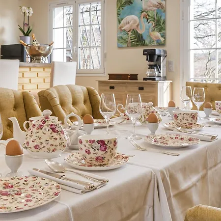 Domaine Du Bois Des Anges 4* Germigny-l'Eveque