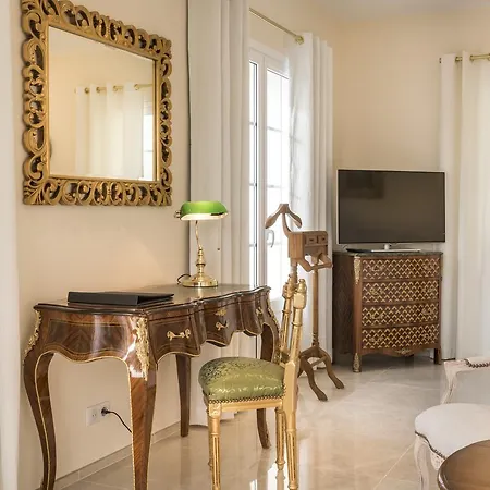 Domaine Du Bois Des Anges 5* Germigny-l'Eveque