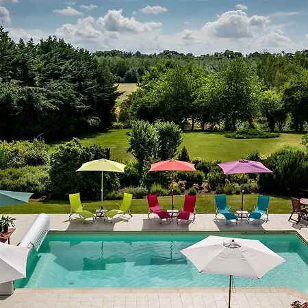 Couette-café Domaine Du Bois Des Anges 4*
